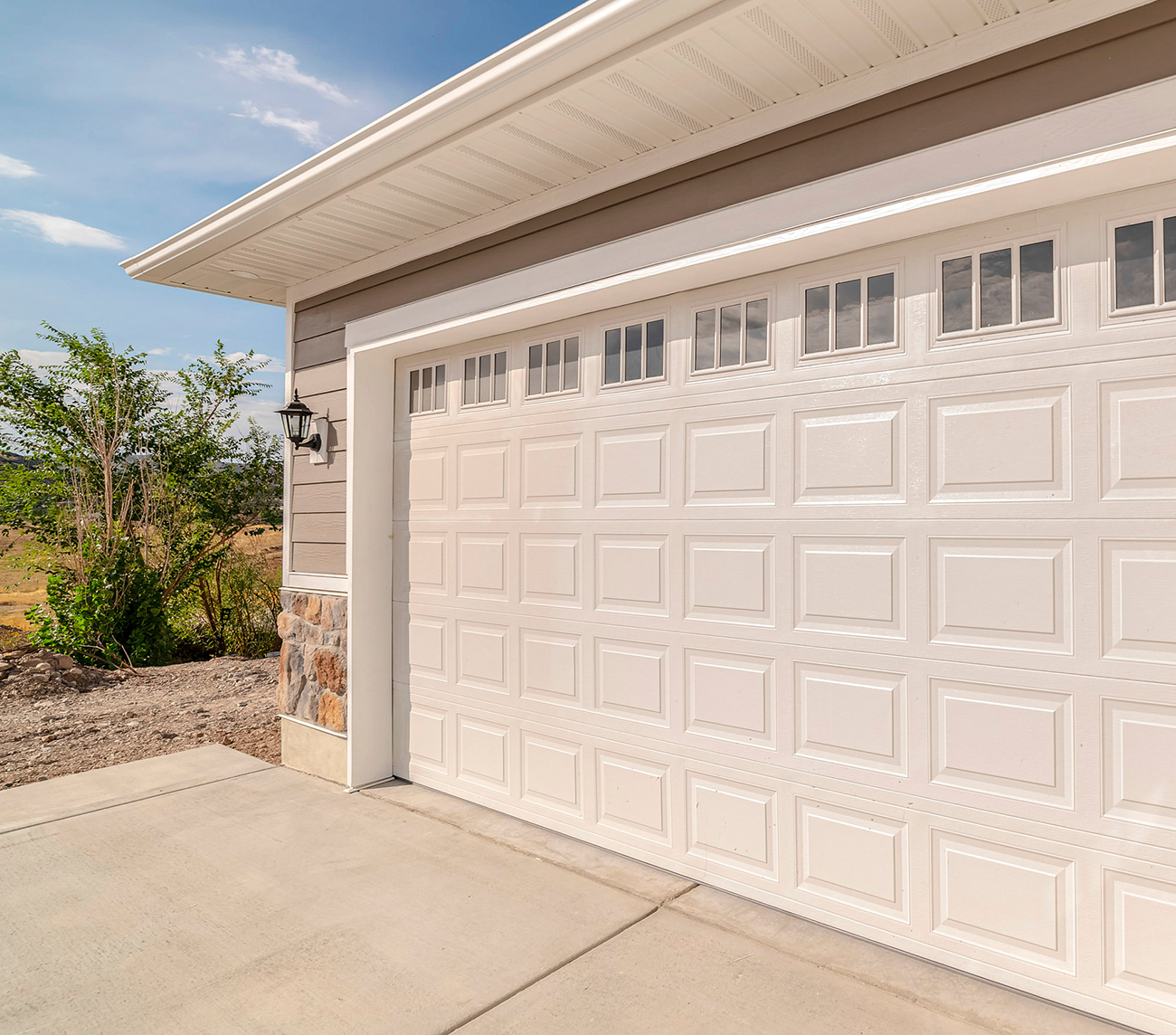 Residential garage door upgrade Palmdale CA